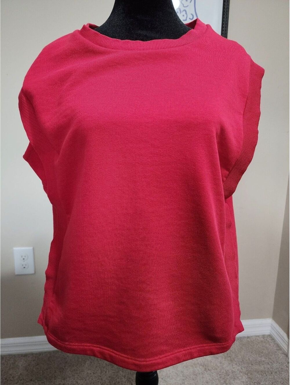 Beldini Women's Red Sleeveless Sweater Vest XL